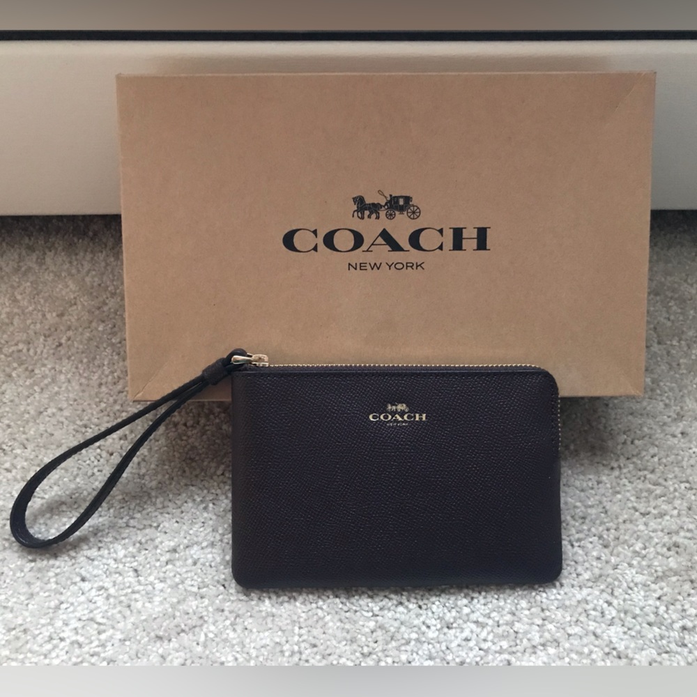 Coach Small Wristlet (Oxblood - Brown/Dark Red)